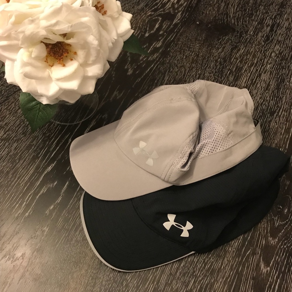 Under Armour Woman’s hats Size OSFA